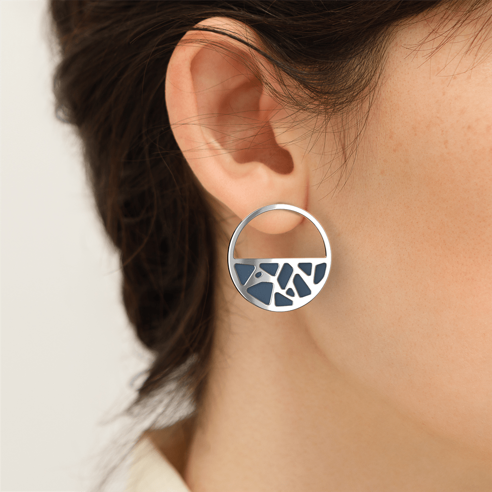 Boucles d'oreilles Girafe, Finition argentée, Myrtille / Terre d'Ambre image number 3